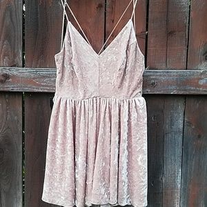 💕Pink crushed velvet romper💕